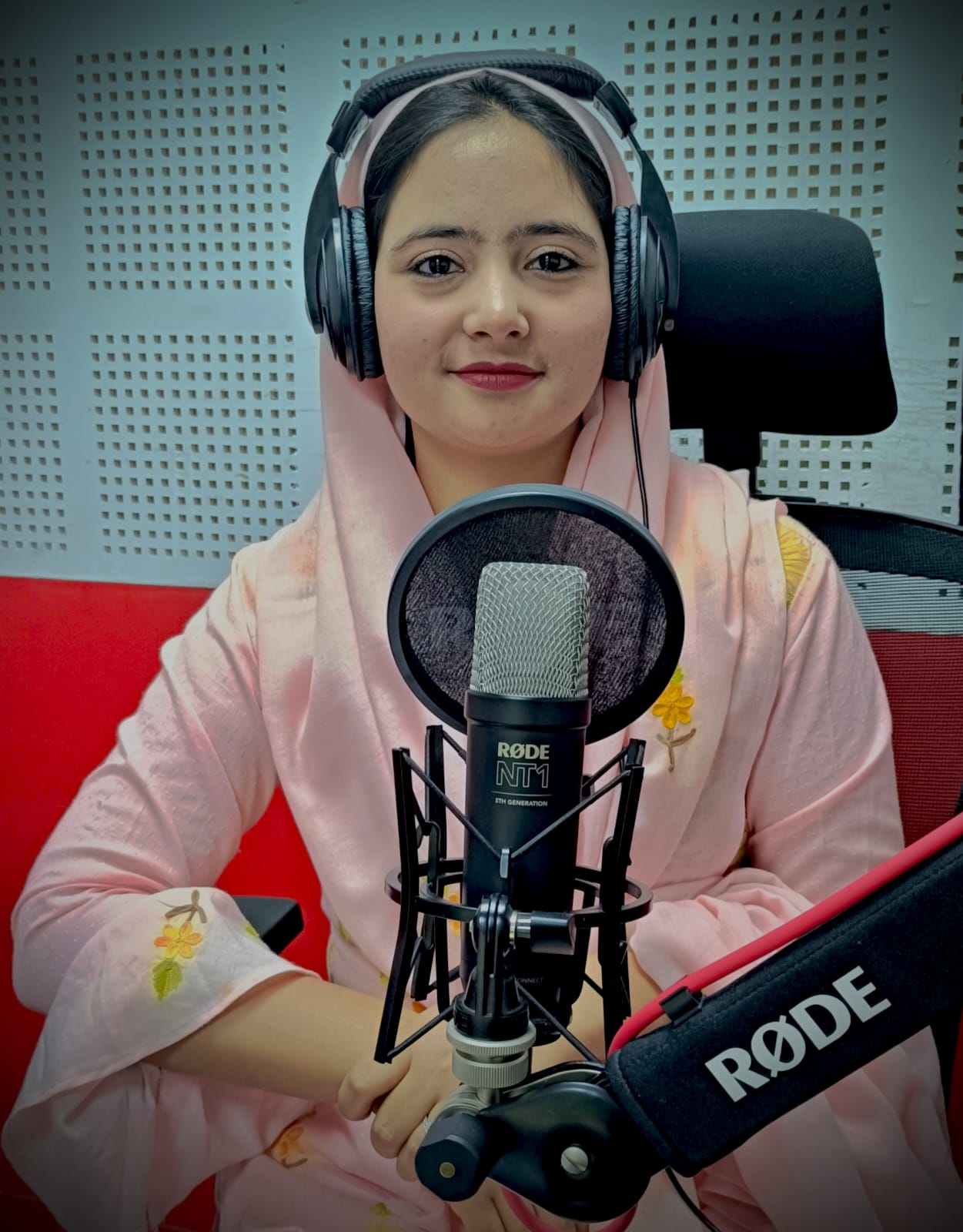 RJ BISMA (RADIO JOCKEY)